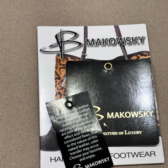 B. Makowsky Brown Leather Shoulder Bag with Slouchy Silhouette - Picture 12 of 12